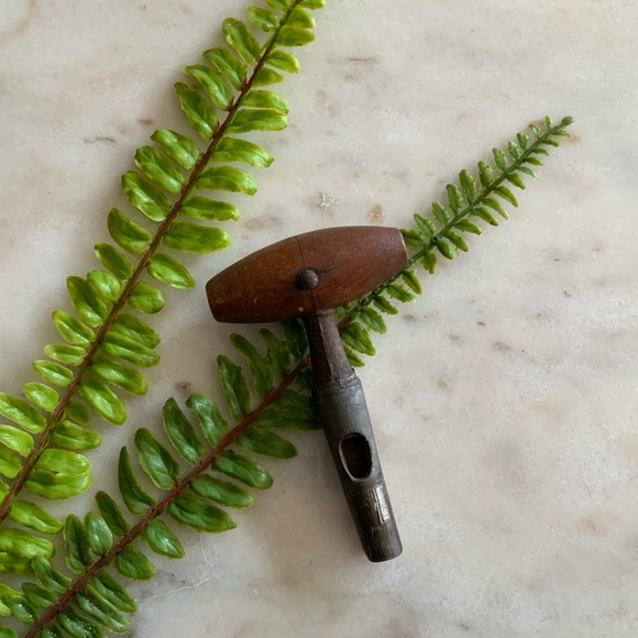 Wood&Metal Keg Barrel Tapper - Picture 6 of 11